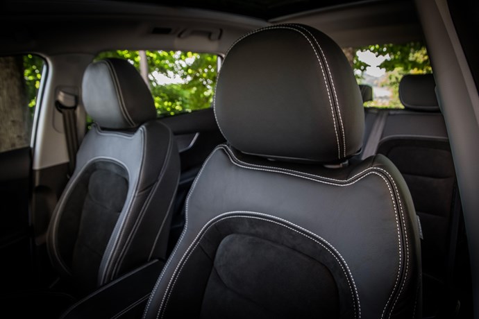 SPORTEQUIPE 6 PHEV Interni Pregiati