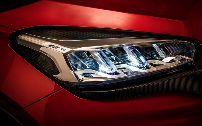 S6 Detail Fari Full LED 1